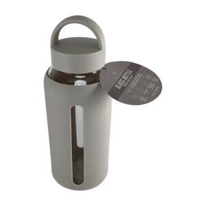 27 oz Manna Borosilicate Glass Water Bottle with Silicone Sleeve, NWT Light Grey